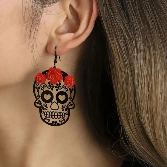 Fourty Dreams Boutique Jewelry - Black sugar skull earrings with red roses